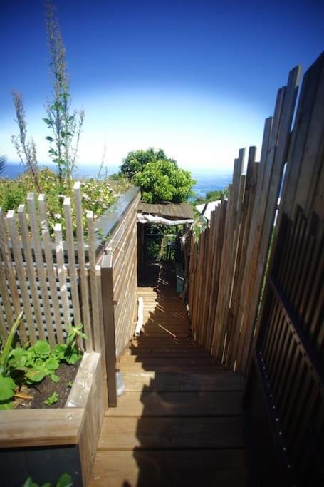 Bungalow Ecologique Avec Toilettes Seches Leu Kabanon Vue Mer Saint-Leu Exterior photo